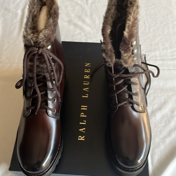 Ralph Lauren Luxurious. Jenkins Leather Shearling Fur Boots. Made in Italy. - Picture 13 of 16